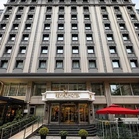 Hotel The Revia Square